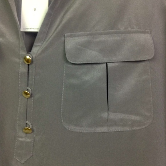 NWT BANANA REPUBLIC  Heritage Collection Silk Top - Picture 5 of 7